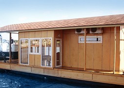 House afloat